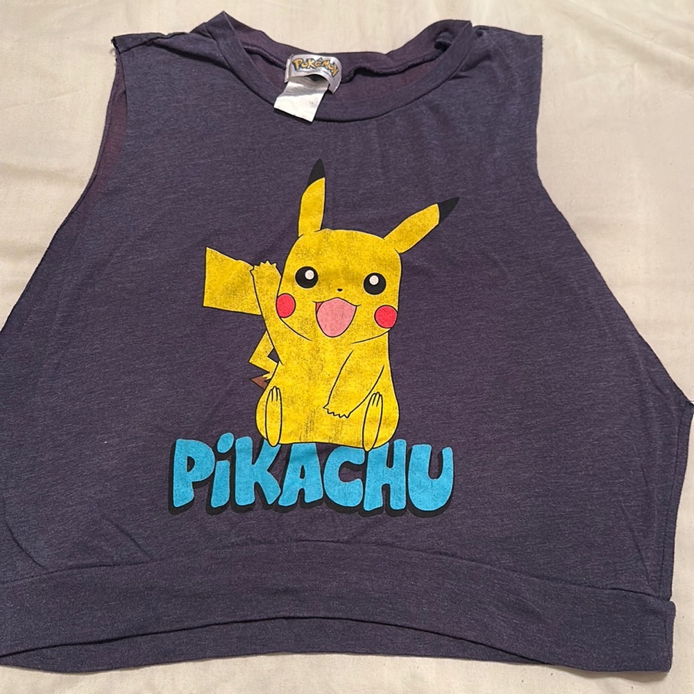 Pikachu tee